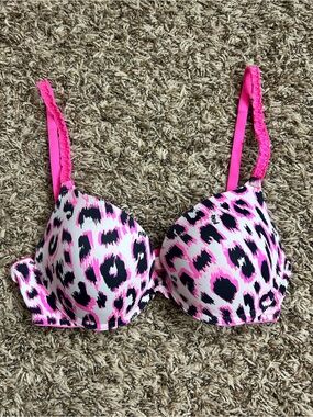 Pink Victoria's Secret Y2K Leopard Print T-Shirt Bra Sz 34C